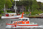 SAR-Boot SRB 80 am 21.5.2021 im Hafen von Lübeck-Travemünde.