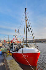 TRA 9 CHRISTOPH am 08.01.2022 im Fischereihafen Lübeck-Travemünde