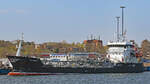 Tankschiff FOX SUNRISE (IMO 9333917) am 22.04.2022 beim Skandinavienkai in Lübeck-Travemünde