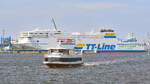 Fahrgastschiff HANSA hat das neue TT-Line-Fährschiff NILS HOLGERSSON passiert.