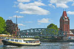 Barkasse ADOLF STÜHFF am 15.05.2022 im Hafen von Lübeck (hier bei der Burgtorbrücke)