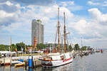 Zweimastschoner NORDLYSET am 26.06.2022 im Hafen von Lübeck-Travemünde