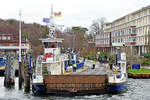 Priwallfähre TRAVEMÜNDE am 29.12.2022 im Hafen von Lübeck-Travemünde (Priwall-Seite)