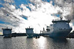 Am Skandinavienkai in Lübeck Travemünde 08.01.2023: FINNFELLOW, FINNKRAFT und AKKA