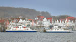 Priwall-Fähren PÖTENITZ und BERLIN am 20.01.2023 im Hafen von Lübeck-Travemünde