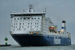 Die FINNLADY (IMO: 9336268) kommt gerade in Travemünde an.