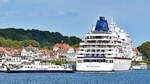 Kreuzfahrtschiff EUROPA (IMO 9183855) am 07.07.2023 beim Ostpreussenkai in Lübeck-Travemünde