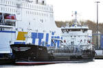 Tankschiff FOX LUNA (IMO 9390458) am 27.01.2024 beim Skandinavienkai in Lübeck-Travemünde