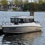 Das Falcon C7-Motorboot FA STÖR der Fischereiaufsicht hatte Anfang November 2025 im Fischereihafen Travemünde angelegt