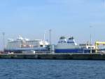 Die Finnlines-Fhre EUROPALINK Mlm (Route Rostock - Gdynia (Danzig) - Helsinki); IMO: 9319454; gebaut 2007 bei FINCANTIERI, TRIESTE ITALY, Lnge 214 m, Breite 30 m, im Rostocker Hafen, 23.09.2010  