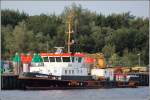 Die 32 m lange, 2000 gebaute RANZOW wird als Tonnenleger und Eisbrecher eingesetzt. Hier liegt sie am Kai des Auenbezirks Warnemnde des WSA Stralsund. Aufnahmedatum: 14.06.2007