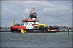 Die  Arkona , ein Mehrzweck und Schadstoffunfall-Bekämpfungsschiff der Wasser- und Schifffahrtsverwaltung verlässt am 21.06.14 Warnemünde.