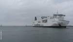 Scandlines-Fähre SKANE am 27.11.2011 bei der Einfahrt in den Hafen von Rostock-Warnemünde