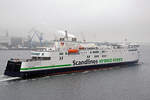 Scandlines Hybrid Ferry COPENHAGEN am 22.12.2019 Rostock-Warnemünde auslaufend