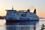 SKANE , Passagier/Ro-Ro Cargo Schiff, IMO 9133915 , Baujahr 1998 , 200 x 28 m , 01.05.2026 , Rostock-Warnem�nde , 