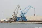 Schttgutkrne im Rostocker Seehafen, 14. Mrz 2009.