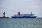 Stena Line Fähre SASSNITZ am Molenfeuer von Sassnitz Mukran.