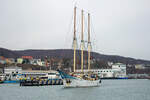 Das polnische Segelschulschiff, der Gaffelschoner KAPITAN BORCHARDT im Sassnitzer Hafen.