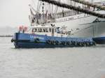 Schlepper  Stubbenhuk  an der Hecktrosse der Gorch Fock