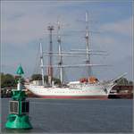 Die 1933 bei Blohm & Voss in Hamburg gebaute GORCH FOCK liegt heute als Museumsschiff in Stralsund. Das ehemalige Segelschulschiff ist 82 m lang und 12 m breit, ist als Bark mit einer Segelfläche von 1.797 m² getakelt. Von 1951 bis 1990 fuhr sie unter dem Namen TOVARISHSH. 29.07.2018