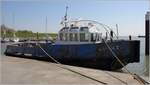 Die MAKER I (ENI 05117000) liegt am 18.04.2019 an der Nassau-Brücke in Wilhelmshaven. Sie wird für Festmacher- und Schlepperarbeiten eingesetzt.