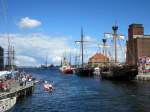 Fröhliches  Treiben  zum Wismarer Hafenfest am 14.06.2014. Blick in einen Teil des Alten Hafens.