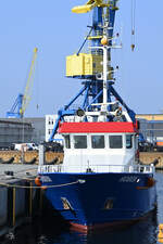 Im März 2022 war das Polizeiboot HOBEN im Hafen von Wismar zu sehen.