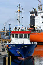 Anfang Mai 2023 war das Polizeiboot HOBEN im Hafen von Wismar zu sehen.