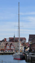 Anfang Mai 2023 war die Segeljacht KITE im Hafen von Wismar zu sehen.