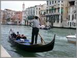 Eine Gondel auf dem Canale Grande in Venezia.