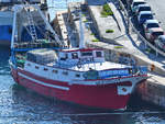 Das Fischereischiff MFA 7101  Dolorezita  im Hafen von Valletta.