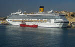 Am 29.09.2009 wird im Hafen von Valetta die COSTA MAGICA (IMO 9239795) mit neuen Betriebsvorräten ausgestattet. 