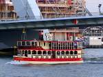 BRANDARIS; DeBerenboot(2320393; L=25; B=6,6mtr; Baujahr1992) bietet 180 Passagieren Platz, und unterfährt die Erasmusbrug in Rotterdam;110901