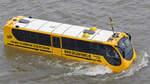 Splashtourbus (ENI 02332751) am 09.02.2022 im Hafen von Rotterdam.