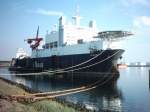 solitaire, 2003,Rohr und kabelleger vom festland zu bohrinseln, lag zum ueberholen im Hafen von Rotterdam, 300m lang 40m breit.
