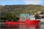 Die 1999 gebaute SKANDI STORD (IMO 9198484) liegt am 26.09.2012 in ihrem Heimathafen Bergen (Norwegen). Sie ist 73 m lang, 16 m breit, hat eine GT von 2.656 und eine DWT von 2.605. 