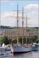 Die 1909 bei Blohm & Voss in Hamburg gebaute DAR POMORZA liegt seit 1982 als Museumsschiff in Gdynia. Sie ist 91 m lang, 12,6 m breit und hat eine Segelflche von 2.115 m. Frhere Namen dieses ehemaligen polnischen Segelschulschiffes: PRINZESS EITEL FRIEDRICH und COLBERT. 14.05.2013