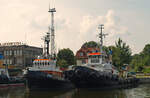 Die beiden Schlepper ARION (IMO 7528491) und EUROS (IMO 7041546) haben am 24.08.2006 im Hafen Szczecin nicht viel zu tun.
