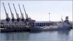 Der 1991 gebaute Zementfrachter ROAZ (IMO 8921963) liegt am 10.10.2011 im Hafen Leixoes. Die ROAZ ist 83 m lang, 13 m breit, hat eine GT von 2.169 und eine DWT von 3.485 t. Heimathafen ist Madeira (Portugal).