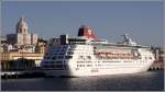 Die 1990 gebaute EMPRESS (IMO 8716899) der Pullmantur Cruises liegt am 11.10.2011 in Lissabon. Sie ist 211 m lang, 31 m breit, hat eine GT von 48.563 und kann 2.005 Passagiere und 686 Besatzungsmitglieder befrdern. Die 4 Maschinen leisten zusammen 16.400 kw und ermglichen eine Geschwindigkeit von 19,4 kn. Heimathafen ist Valletta (Malta).