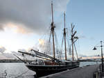 Das Segelschiff  Activ  im Hafen von Göteborg.