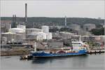 Die 1997 gebaute ÄNGÖN (IMO 9131199) liegt in Göteborg. Dieser Tanker ist 85,25 m lang und 12,27 m breit, hat eine GT/BRZ von 1.627 und eine DWT von 2.490 t. Heimathafen ist Hönö (Schweden). Frühere Namen: BJARKOY, ALVTANK. 
18.07.2018