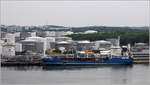 Der 2005 gebaute Tanker AALBORG (IMO 9327475) liegt in Göteborg. Er ist 90,5 m lang und 14,6 m breit, hat eine GT/BRZ von 3.021 und eine DWT von 3.522 t. Heimathafen ist Aalborg (Dänemark). Frühere Namen: CRESCENT BAROLO, CLIPPER BAROLO, OW AALBORG. 
18.07.2018