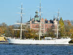Das Hotel- und Segelschiff Chapman in Stockholm (Oktober 2011)