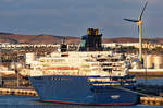 Kreuzfahrtschiff HORIZON am 09.02.2017 im Hafen von Arrecife, Lanzarote