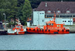 Blick während einer Hafenrundfahrt auf Lotsenboot Pilot  Kiel  und Alupilot-17M-Klasse, Nr.