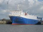 Am 27.8.2012 war die City of Amsterdam in Emden zu Gast. Das Schiff ist 100m lang und 20m breit.