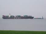 Al-Rawdah (IMO-9349564;L=306;B=40m) begegnet im Bereich der Grimmershörn-Bucht in Cuxhaven einem weiteren Containerschiff;090901