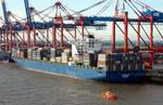 Das 300m lange Containerschiff BUXCOAST am 28.05.17 in Bremerhaven