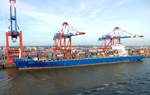 Das 300m lange Containerschiff BUXCOAST am 28.05.17 in Bremerhaven